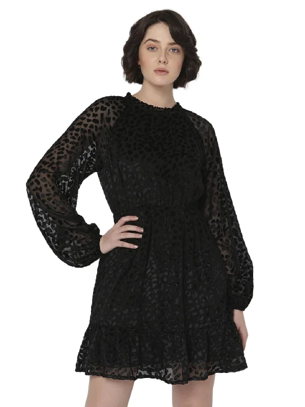 VERO MODA Women's Polyester Fit and Flare Mini Dress (Jet Black) Stylish Sweetheart Neck Mini Dress VERO MODA Women's Polyester Fit and Flare Mini Dress (Jet Black) Stylish Sweetheart Neck Mini Dress