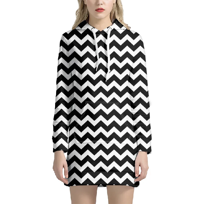 Black And White Chevron Pattern Print Pullover Hoodie Dress