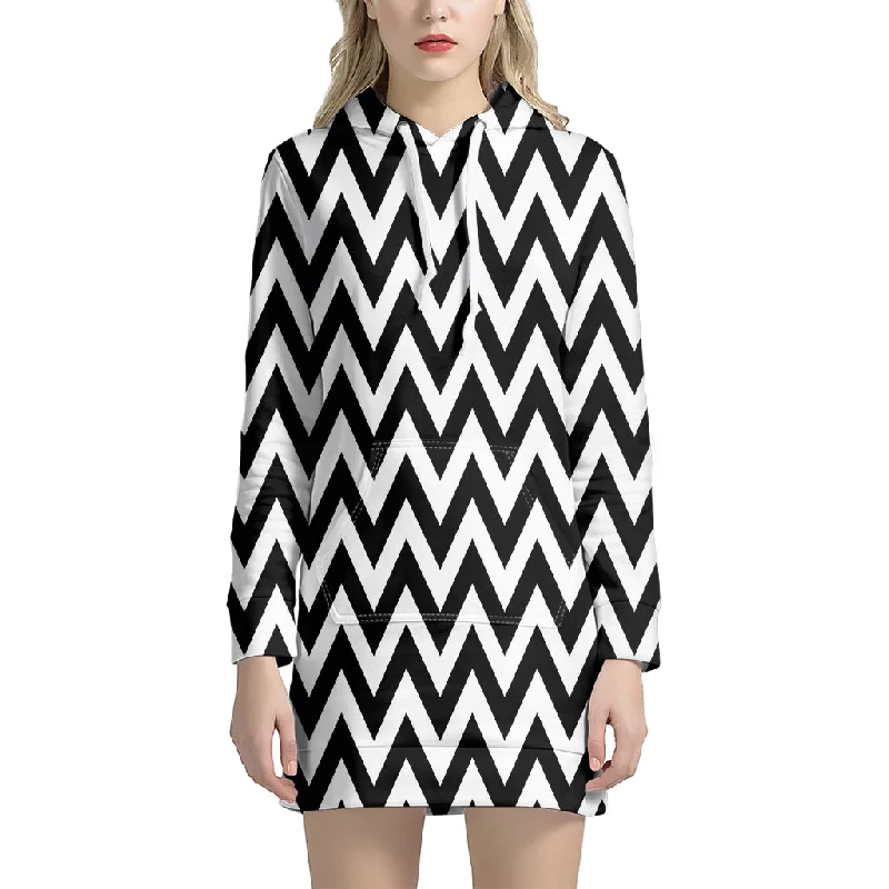Black And White Zigzag Pattern Print Pullover Hoodie Dress