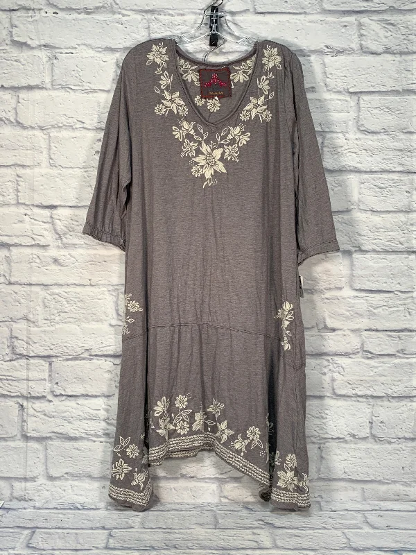 Dress Designer By Johnny Was In Purple & White, Size: 1x