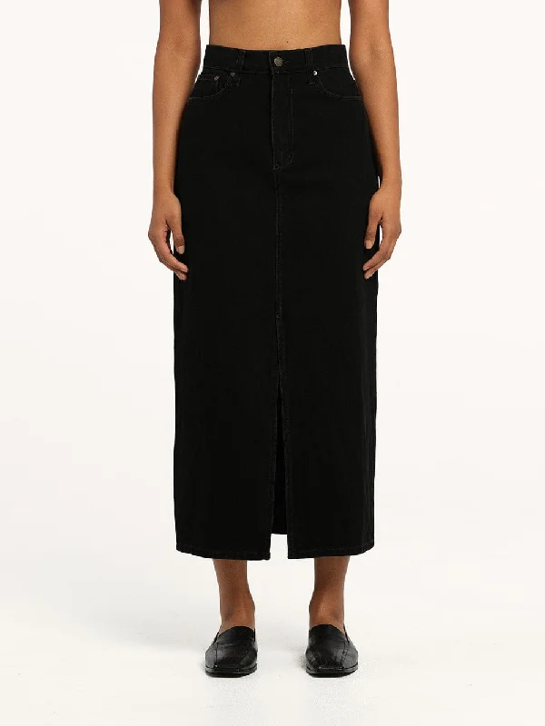 Avery Skirt Black corduroy skirt comfortable